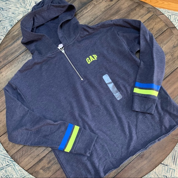 Gap | 1/4 Zip Boxy Hoodie Sweatshirt - Picture 2 of 7